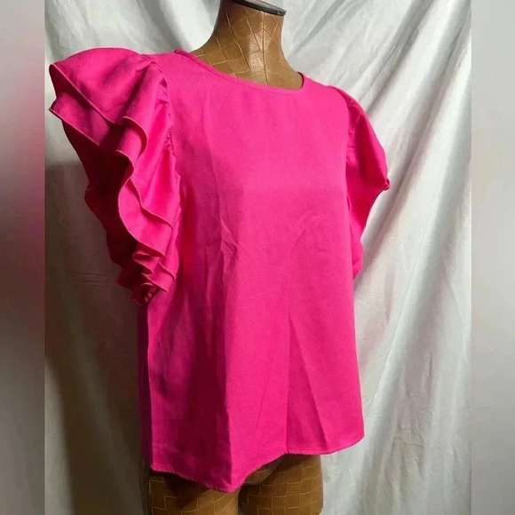 Tops - Women’s‎ Large Ruffle sleeve top- Pink Barbiecore